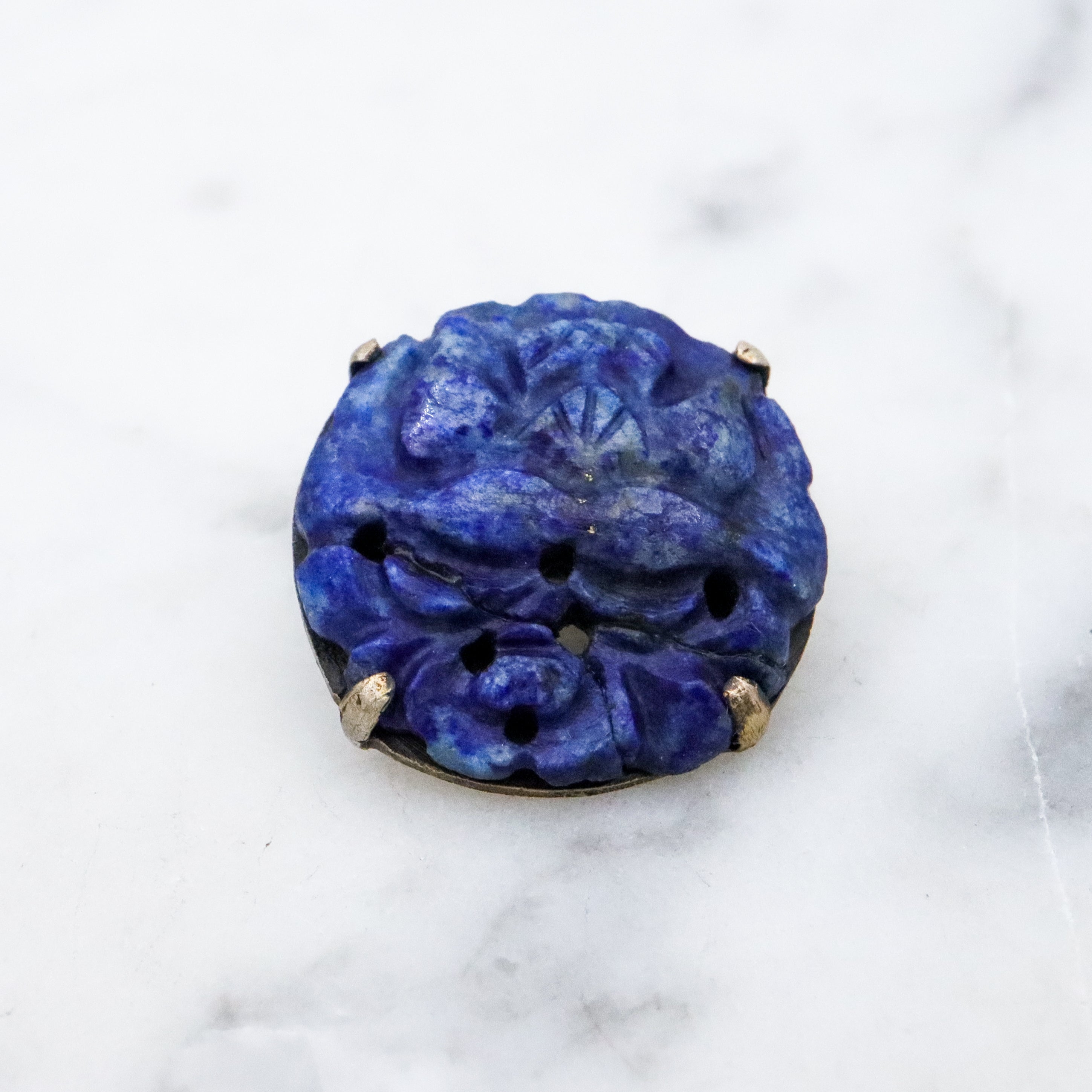 Antique Art Deco Chinese carved lapis silver button